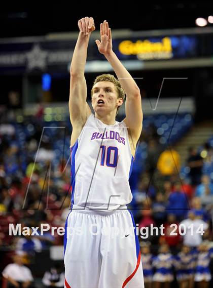 Thumbnail 2 in Folsom vs Grant (CIF SJS D2 Semifinal) photogallery.
