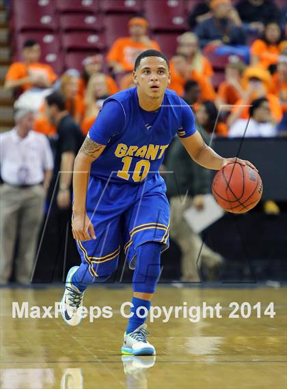 Thumbnail 3 in Folsom vs Grant (CIF SJS D2 Semifinal) photogallery.