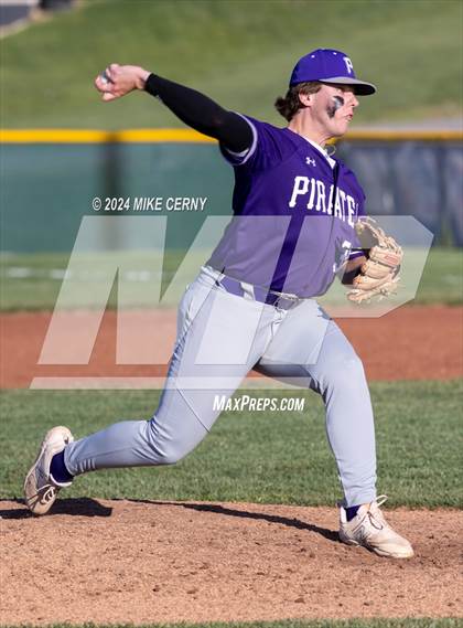 Thumbnail 1 in De Soto @ Piper photogallery.