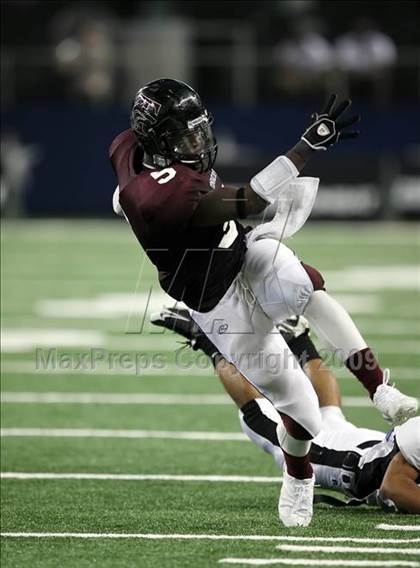 Thumbnail 3 in Summit vs. Mansfield Timberview (Kirk Herbstreit Varsity Football Series) photogallery.