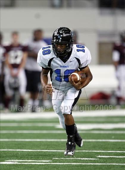 Thumbnail 2 in Summit vs. Mansfield Timberview (Kirk Herbstreit Varsity Football Series) photogallery.