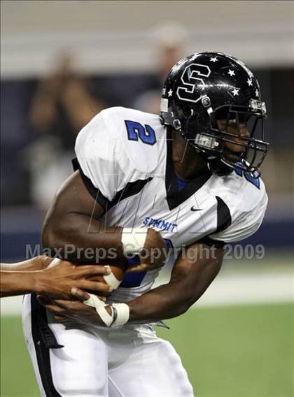 Thumbnail 1 in Summit vs. Mansfield Timberview (Kirk Herbstreit Varsity Football Series) photogallery.