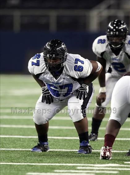Thumbnail 1 in Summit vs. Mansfield Timberview (Kirk Herbstreit Varsity Football Series) photogallery.