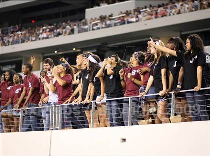 Thumbnail 3 in Summit vs. Mansfield Timberview (Kirk Herbstreit Varsity Football Series) photogallery.