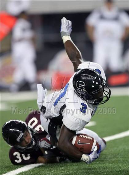 Thumbnail 2 in Summit vs. Mansfield Timberview (Kirk Herbstreit Varsity Football Series) photogallery.