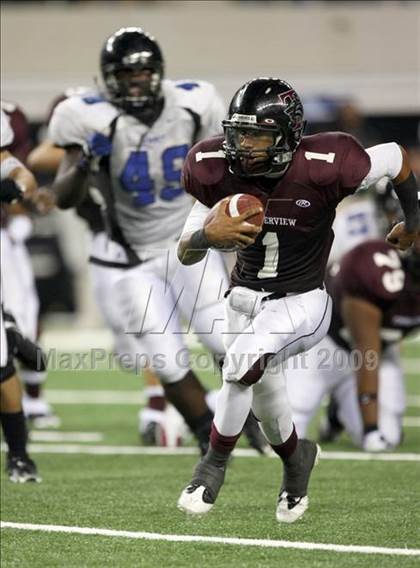 Thumbnail 1 in Summit vs. Mansfield Timberview (Kirk Herbstreit Varsity Football Series) photogallery.