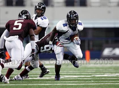 Thumbnail 2 in Summit vs. Mansfield Timberview (Kirk Herbstreit Varsity Football Series) photogallery.