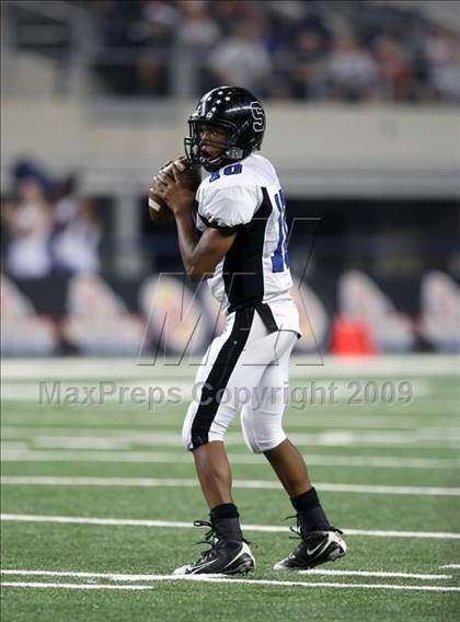 Thumbnail 1 in Summit vs. Mansfield Timberview (Kirk Herbstreit Varsity Football Series) photogallery.
