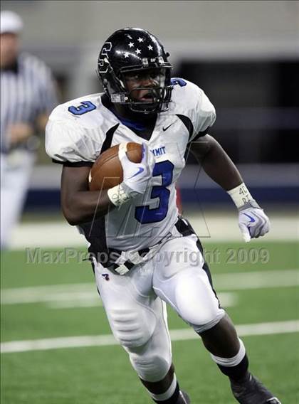 Thumbnail 1 in Summit vs. Mansfield Timberview (Kirk Herbstreit Varsity Football Series) photogallery.