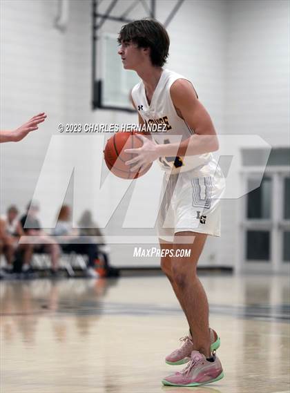 Thumbnail 3 in La Grange vs Giddings (Mike Dacus Classic) photogallery.