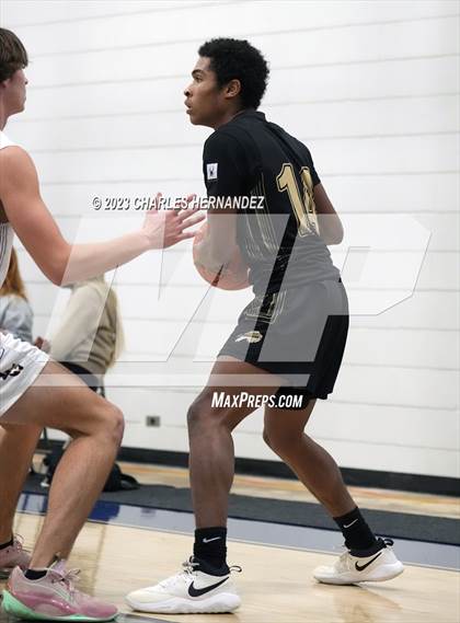 Thumbnail 1 in La Grange vs Giddings (Mike Dacus Classic) photogallery.