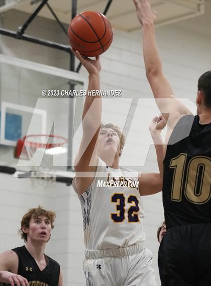Thumbnail 3 in La Grange vs Giddings (Mike Dacus Classic) photogallery.