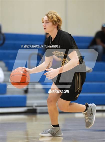 Thumbnail 3 in La Grange vs Giddings (Mike Dacus Classic) photogallery.