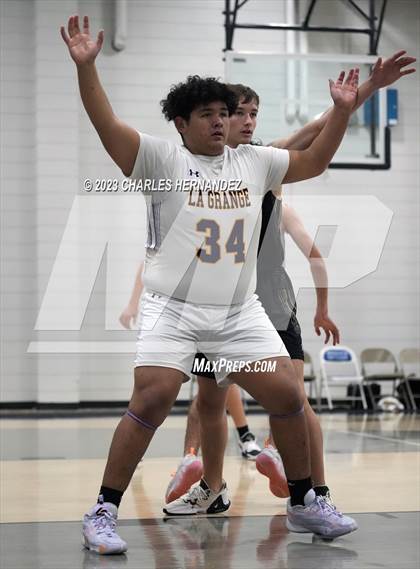 Thumbnail 1 in La Grange vs Giddings (Mike Dacus Classic) photogallery.