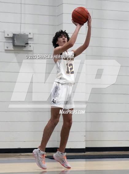 Thumbnail 2 in La Grange vs Giddings (Mike Dacus Classic) photogallery.