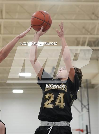 Thumbnail 1 in La Grange vs Giddings (Mike Dacus Classic) photogallery.