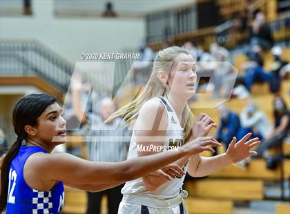 Thumbnail 1 in Mishawaka Marian @ Noblesville photogallery.
