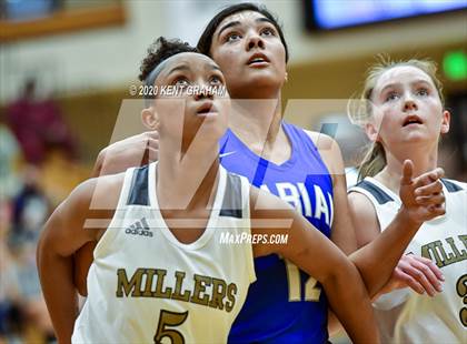 Thumbnail 3 in Mishawaka Marian @ Noblesville photogallery.