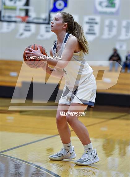 Thumbnail 3 in Mishawaka Marian @ Noblesville photogallery.