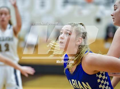 Thumbnail 1 in Mishawaka Marian @ Noblesville photogallery.