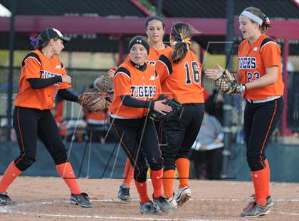 Thumbnail 1 in Erie vs Pueblo East (CHSAA 4A Quarterfinal Playoff) photogallery.