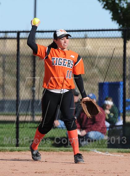 Thumbnail 3 in Erie vs Pueblo East (CHSAA 4A Quarterfinal Playoff) photogallery.