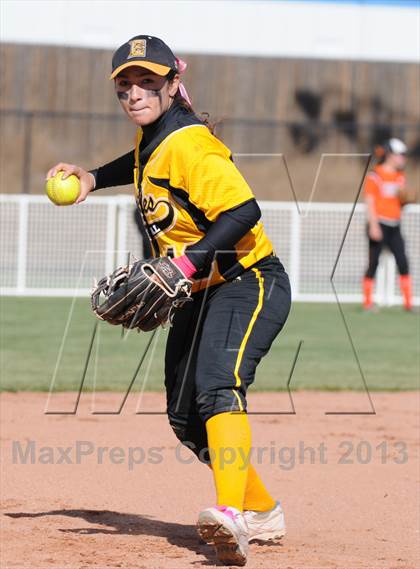 Thumbnail 3 in Erie vs Pueblo East (CHSAA 4A Quarterfinal Playoff) photogallery.