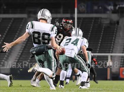 Thumbnail 1 in De La Salle vs Centennial (CIF State D1 Final) photogallery.