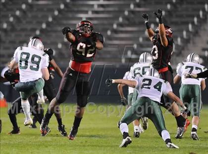 Thumbnail 2 in De La Salle vs Centennial (CIF State D1 Final) photogallery.