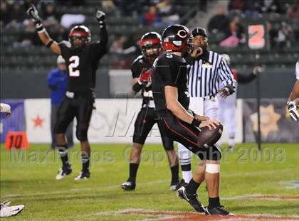 Thumbnail 2 in De La Salle vs Centennial (CIF State D1 Final) photogallery.