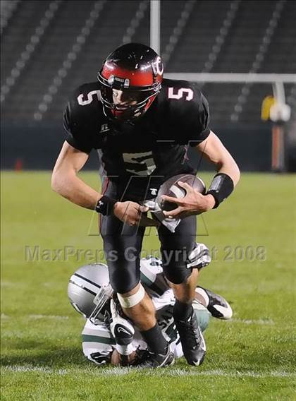 Thumbnail 1 in De La Salle vs Centennial (CIF State D1 Final) photogallery.