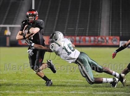 Thumbnail 3 in De La Salle vs Centennial (CIF State D1 Final) photogallery.