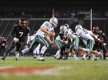Thumbnail 3 in De La Salle vs Centennial (CIF State D1 Final) photogallery.