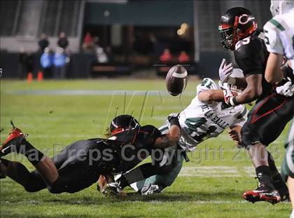 Thumbnail 1 in De La Salle vs Centennial (CIF State D1 Final) photogallery.