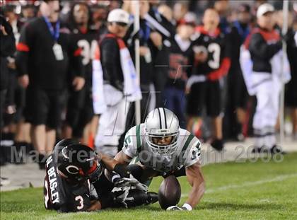 Thumbnail 1 in De La Salle vs Centennial (CIF State D1 Final) photogallery.