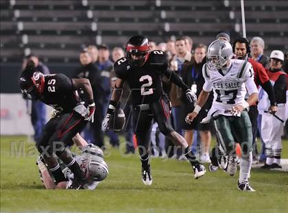 Thumbnail 2 in De La Salle vs Centennial (CIF State D1 Final) photogallery.