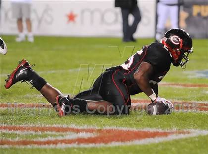 Thumbnail 2 in De La Salle vs Centennial (CIF State D1 Final) photogallery.