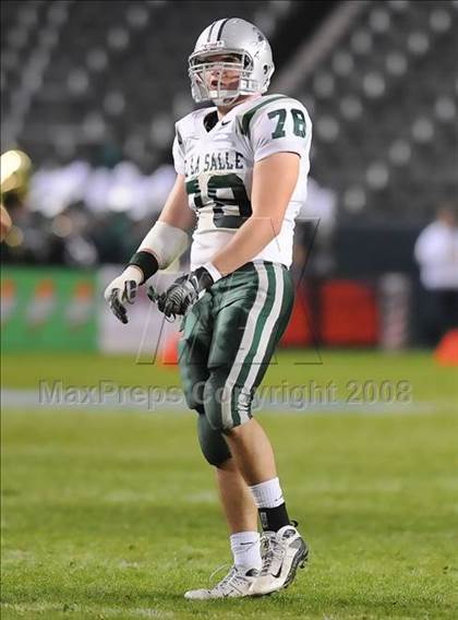 Thumbnail 3 in De La Salle vs Centennial (CIF State D1 Final) photogallery.