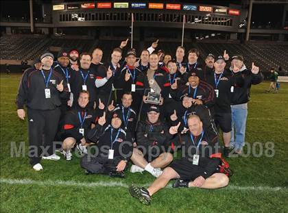 Thumbnail 2 in De La Salle vs Centennial (CIF State D1 Final) photogallery.