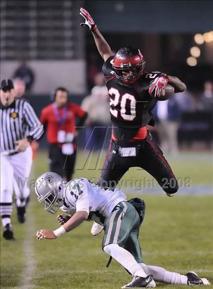 Thumbnail 3 in De La Salle vs Centennial (CIF State D1 Final) photogallery.