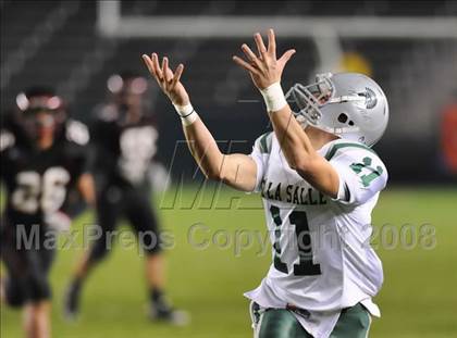 Thumbnail 3 in De La Salle vs Centennial (CIF State D1 Final) photogallery.