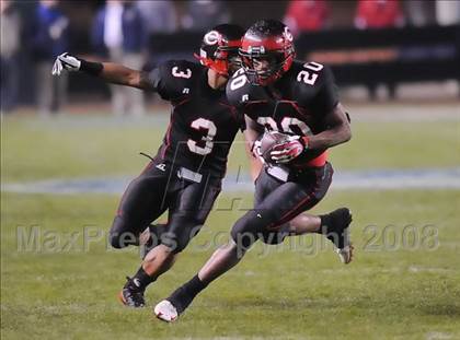 Thumbnail 3 in De La Salle vs Centennial (CIF State D1 Final) photogallery.