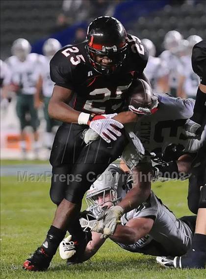 Thumbnail 2 in De La Salle vs Centennial (CIF State D1 Final) photogallery.