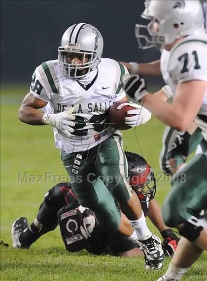 Thumbnail 2 in De La Salle vs Centennial (CIF State D1 Final) photogallery.