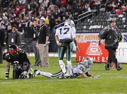 Thumbnail 3 in De La Salle vs Centennial (CIF State D1 Final) photogallery.