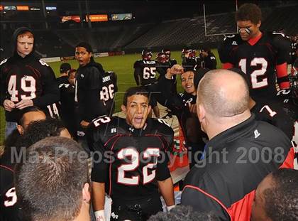 Thumbnail 1 in De La Salle vs Centennial (CIF State D1 Final) photogallery.