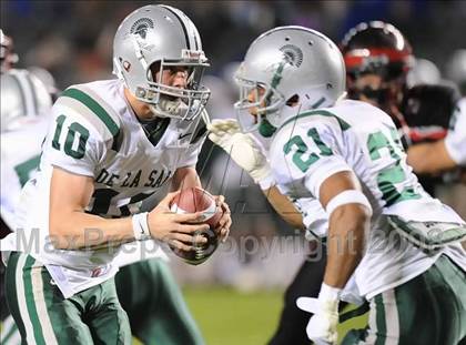 Thumbnail 1 in De La Salle vs Centennial (CIF State D1 Final) photogallery.