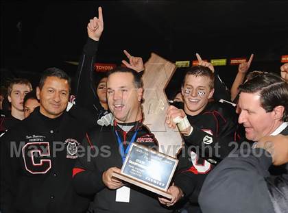 Thumbnail 3 in De La Salle vs Centennial (CIF State D1 Final) photogallery.