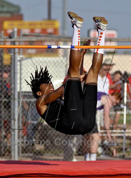 Thumbnail 3 in Arcadia Invitational (High Jump) photogallery.
