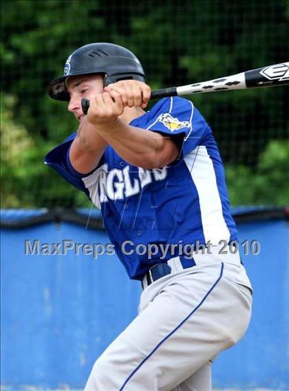 Thumbnail 2 in Bishop Brossart vs. Scott (37th District Playoffs) photogallery.